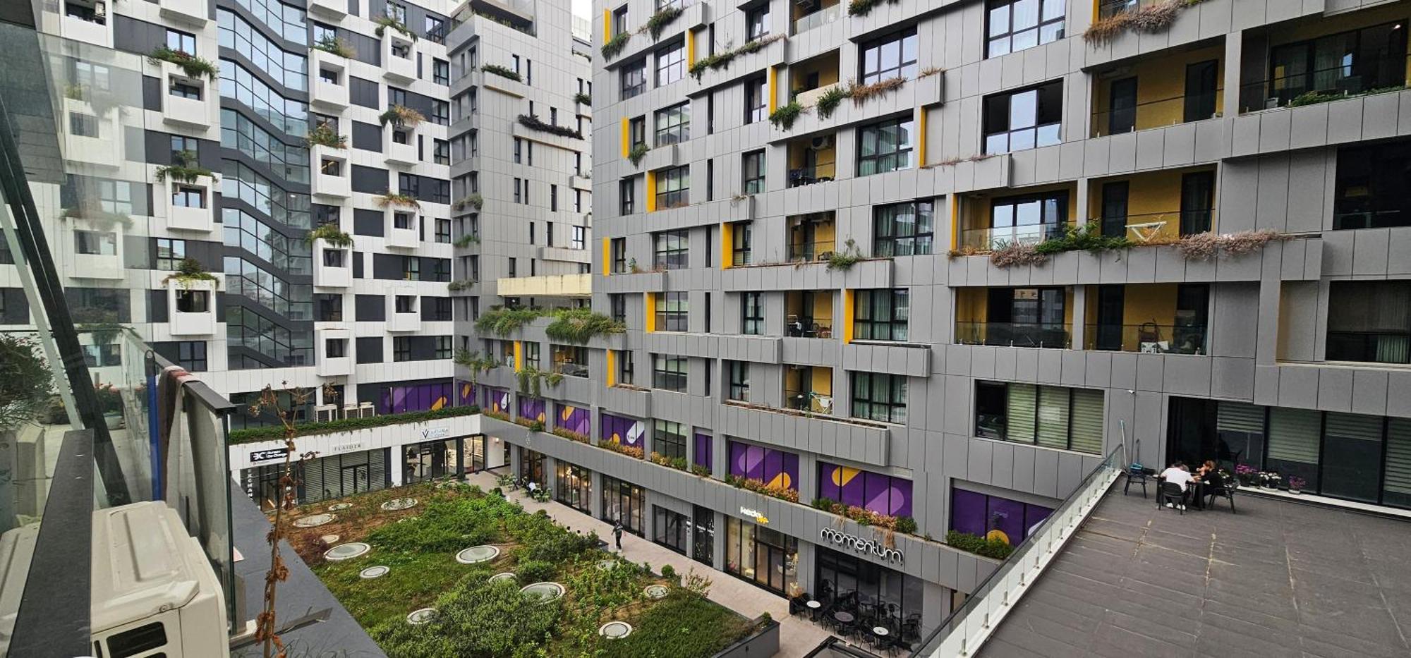 Апартаменты Free Parking Tirana Modern Escape Экстерьер фото